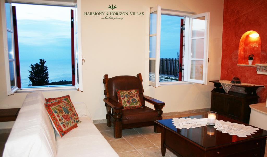 Harmony And Horizon Villas Athánion Exterior foto